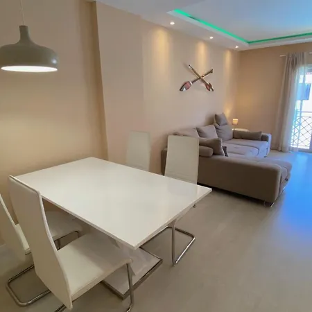 Morada Do Sol - Fun Apartment, With Pool & Close To The Strip
