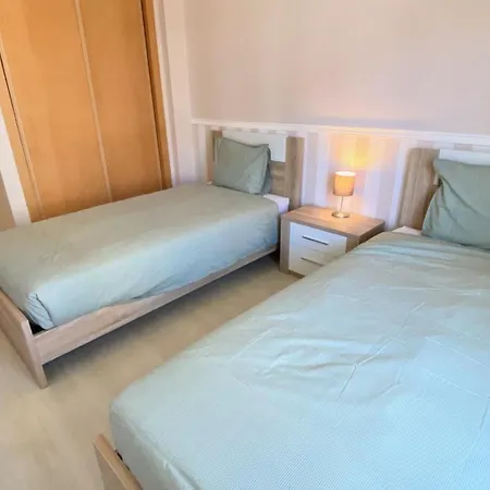 Morada Do Sol - Fun Apartment, With Pool & Close To The Strip Lägenhet